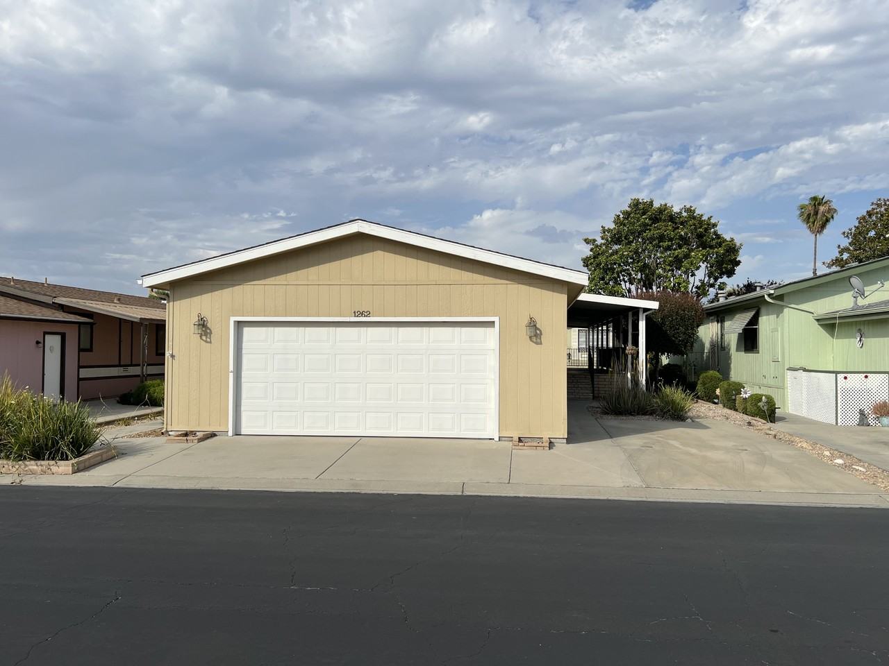 1262 Sorrel Dr - Photo 3 of 39