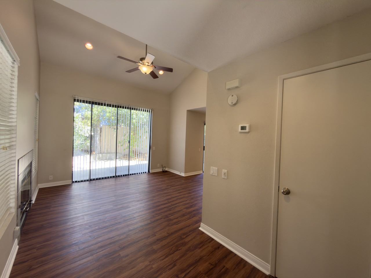 3655 Constellation Rd - Photo 3 of 26