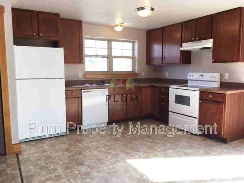 2726 Oshaughnesy St #B - Photo 4 of 22