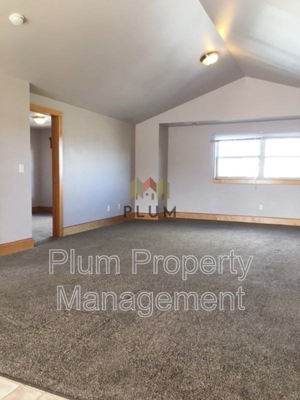2726 Oshaughnesy St #B - Photo 5 of 22