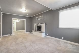403 Laurel St - Photo 1 of 1