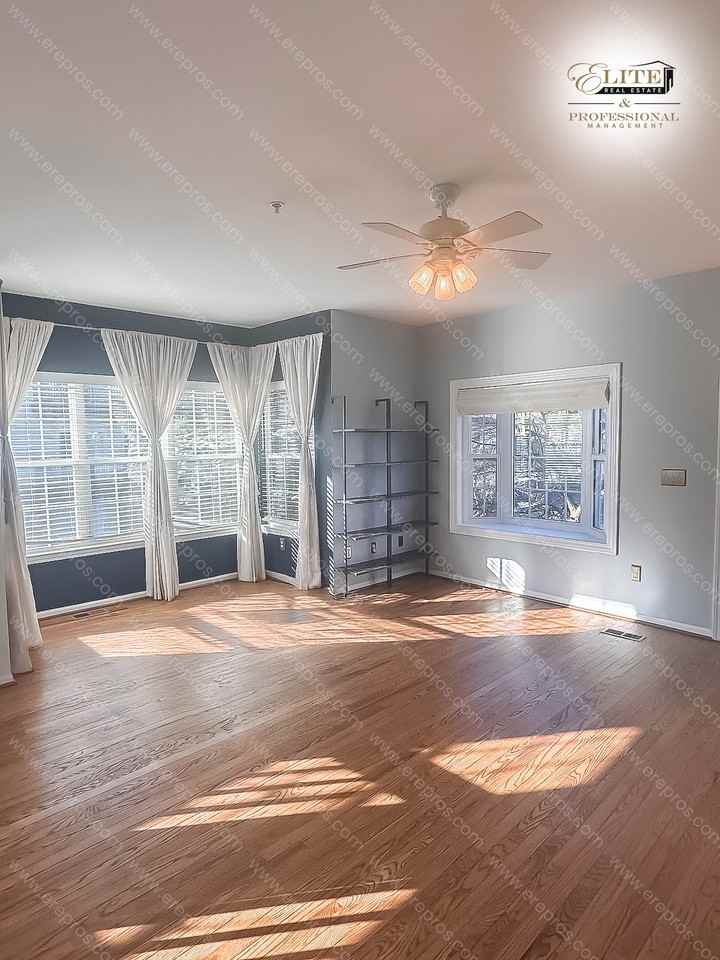 1183 Freesia Ct - Photo 3 of 23