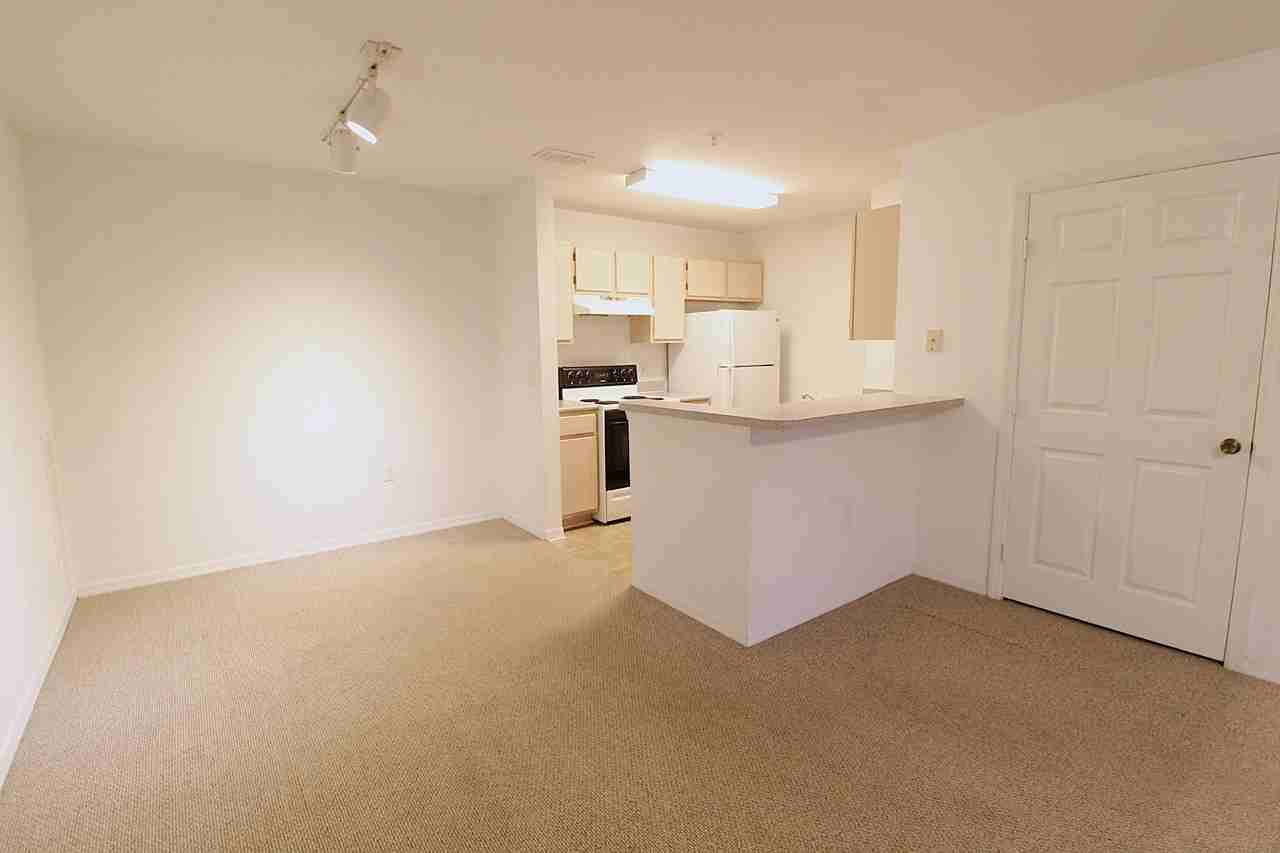 8905 Manor Loop #107 - Photo 4 of 21