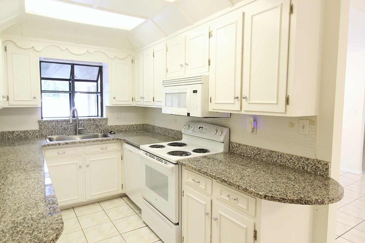 2516 E Milmar Dr - Photo 4 of 22