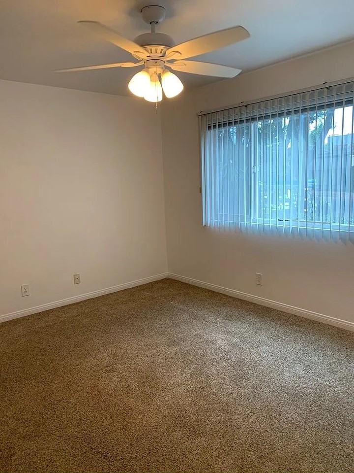 393 Magnolia Ave #1 - Photo 5 of 12
