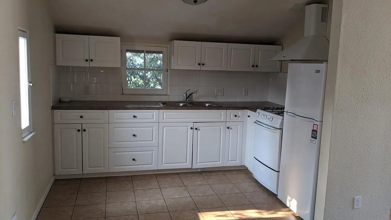 673 Santa Rosa St #CC - Photo 6 of 9