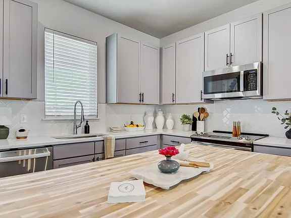 7808 E 161st Pl S - Photo 4 of 12