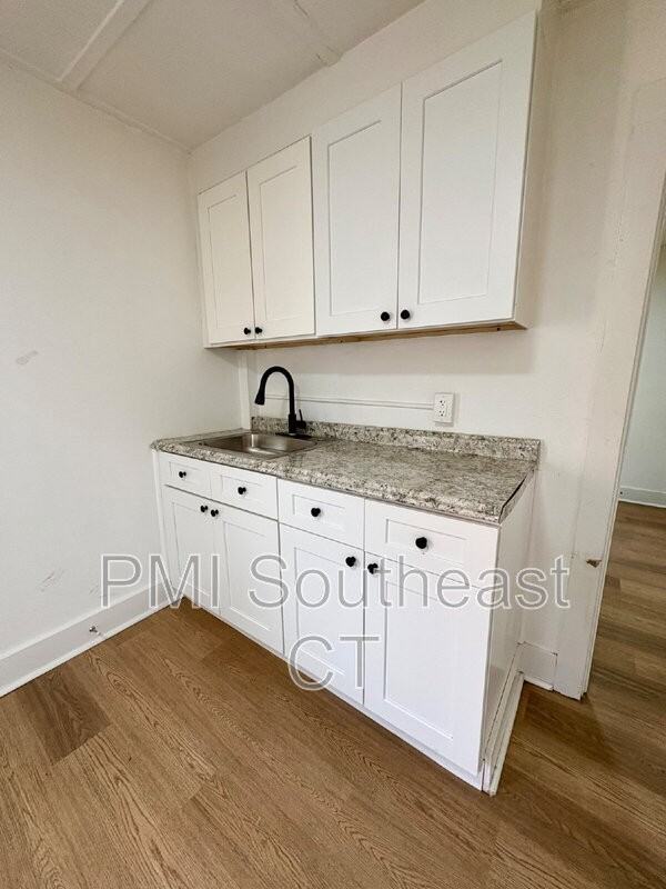 65 Shaw St #2B - Photo 5 of 13