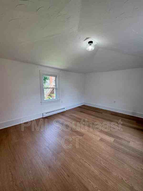 65 Shaw St #2B - Photo 6 of 13