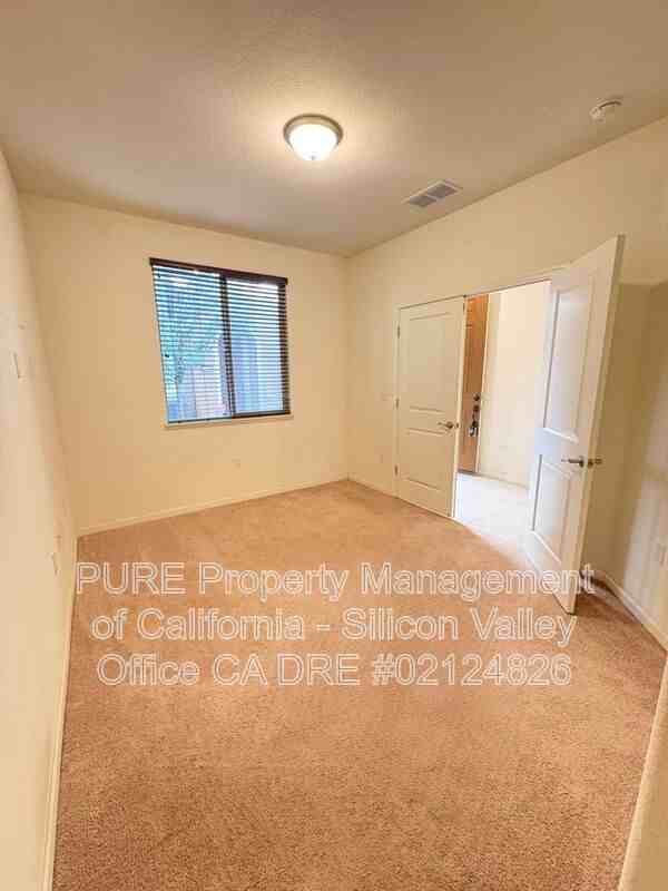 2712 Ferrara Cir - Photo 4 of 18