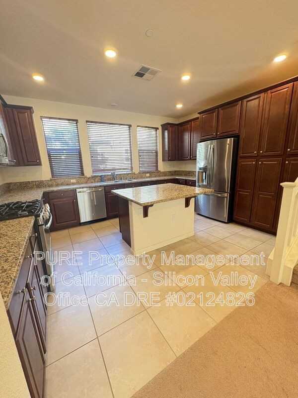 2712 Ferrara Cir - Photo 7 of 18