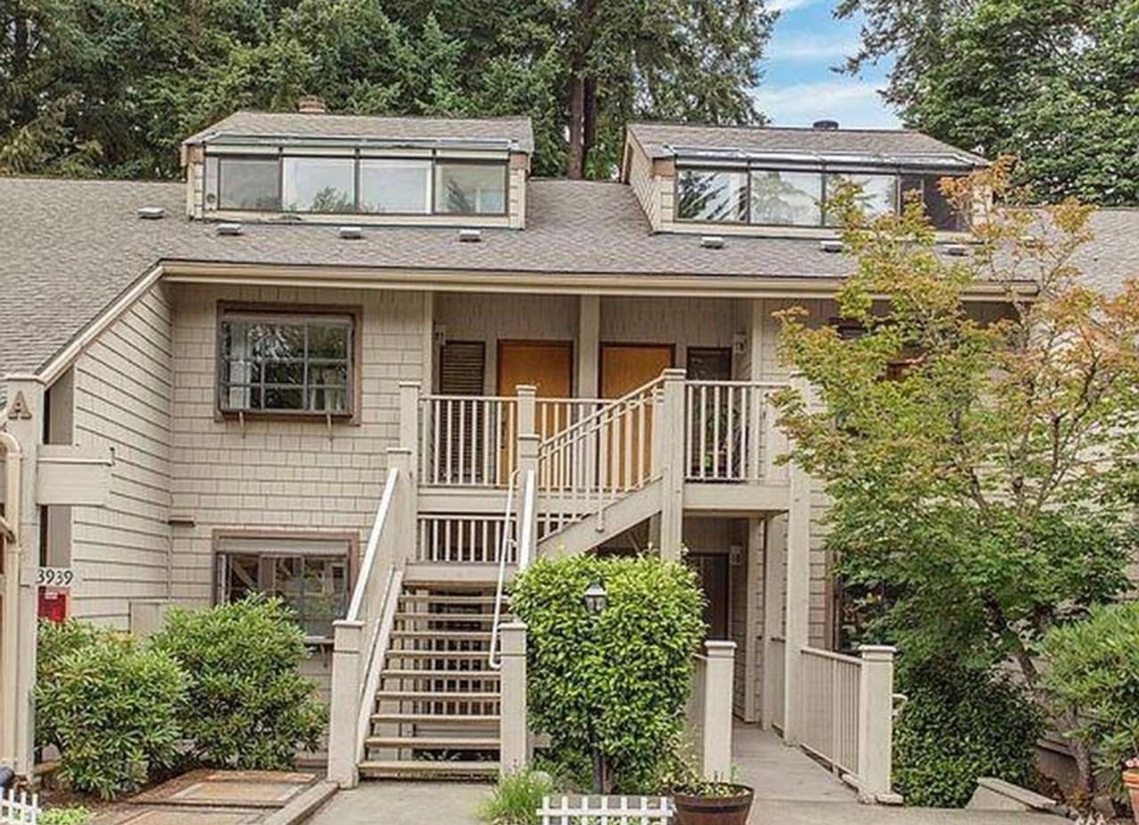 3939 108th Ave Ne #304 - Photo 3 of 21