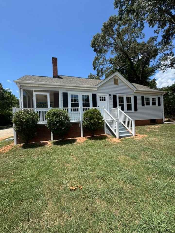 481 S Suber Rd - Photo 2 of 22