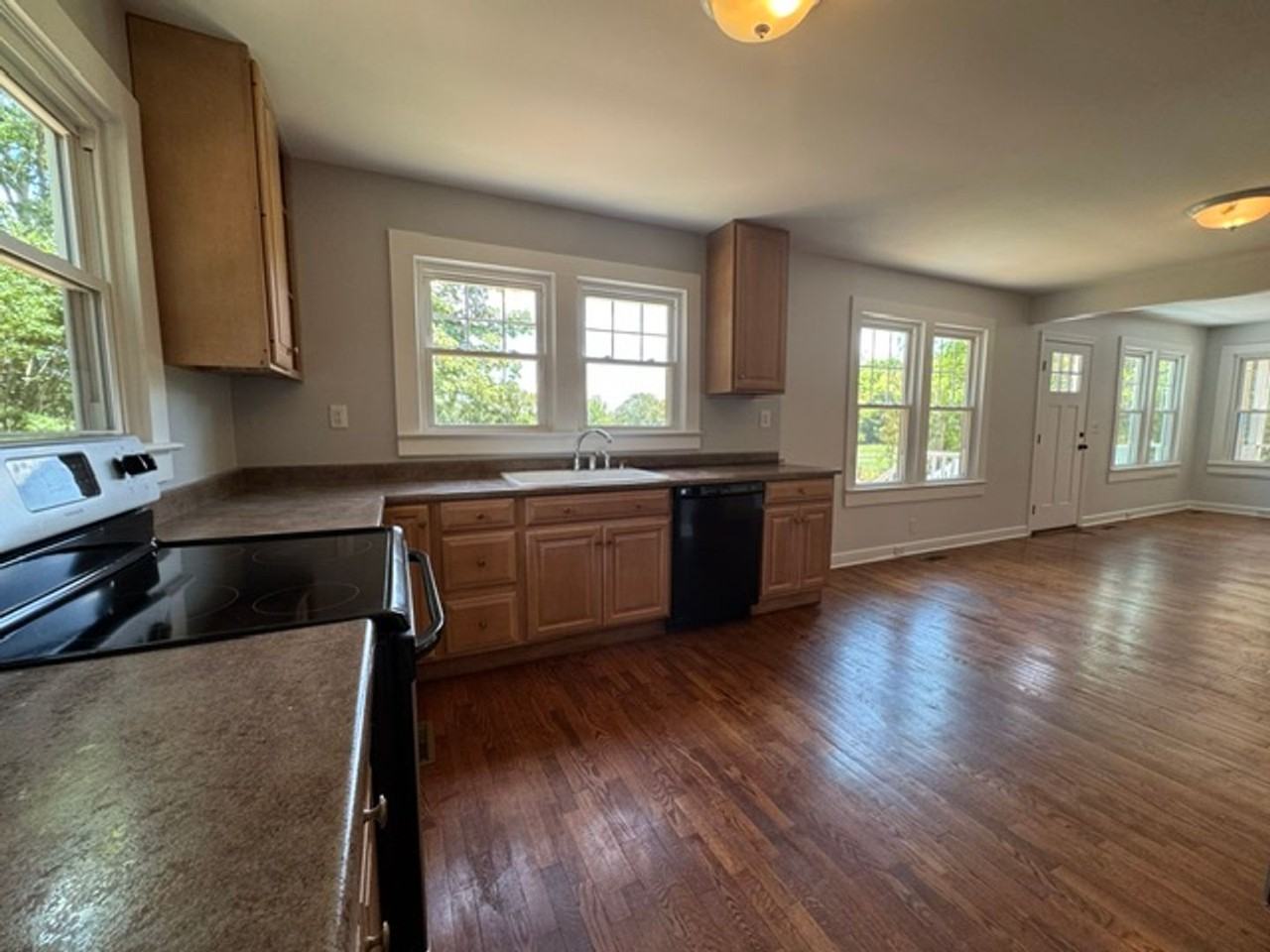 481 S Suber Rd - Photo 4 of 22