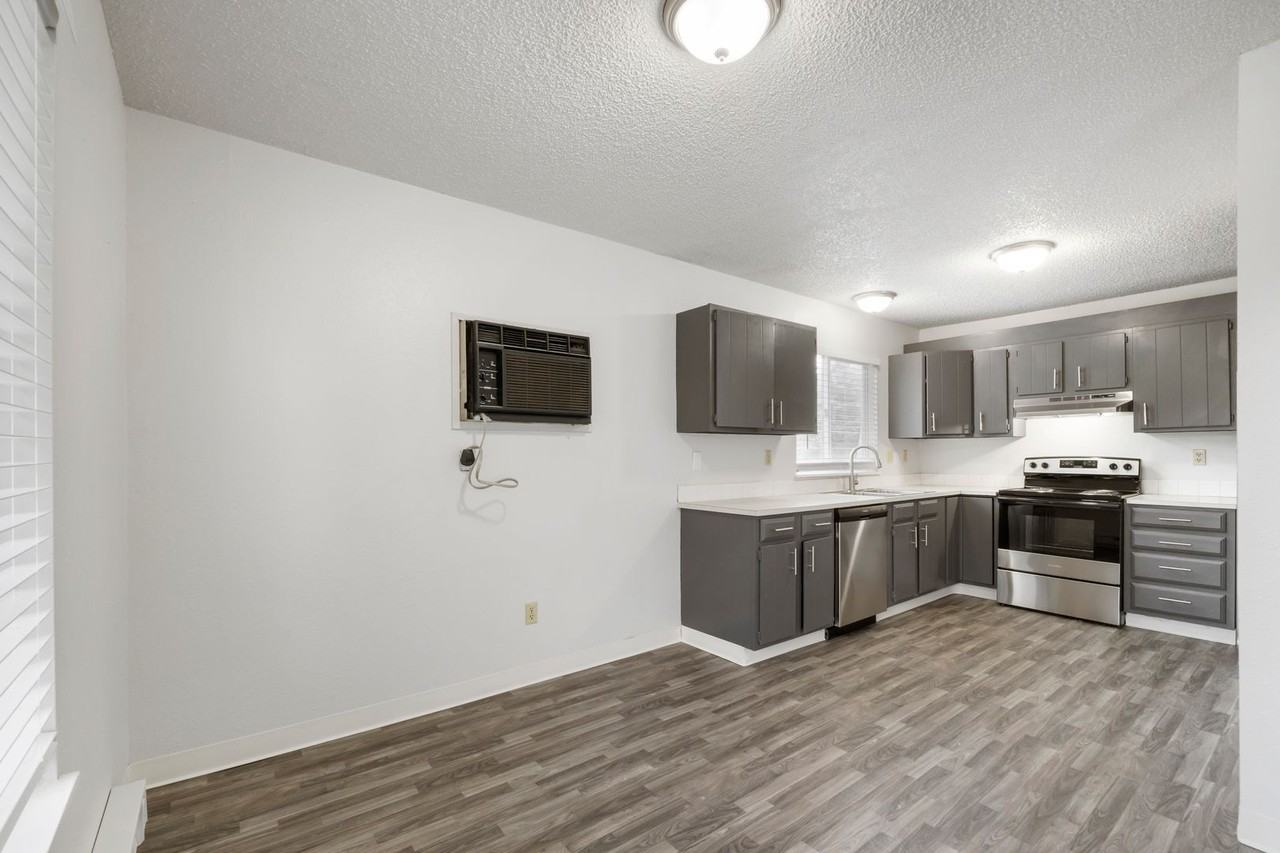 The Orchard on Eastmont - Photo 3 of 25