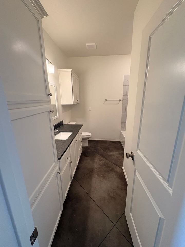 10301 Stone Meadow Dr - Photo 6 of 27