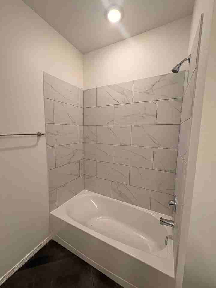 10301 Stone Meadow Dr - Photo 7 of 27