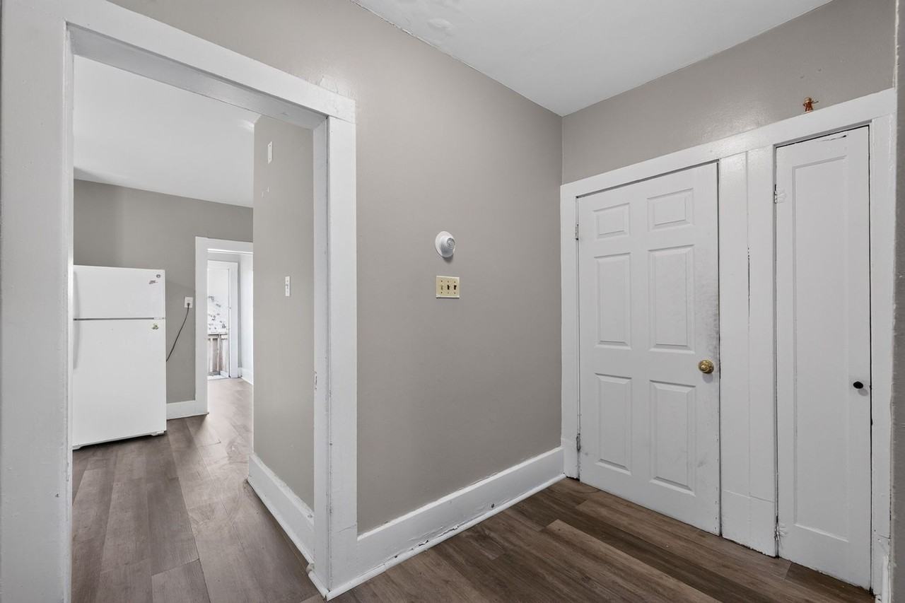 3045 N Dr William Finlayson St - Photo 7 of 14