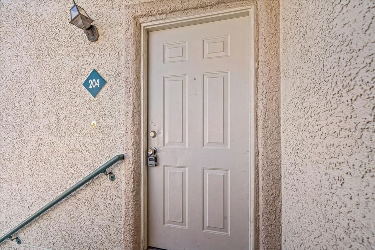 7909 Fossil Creek Ln - Photo 2 of 21