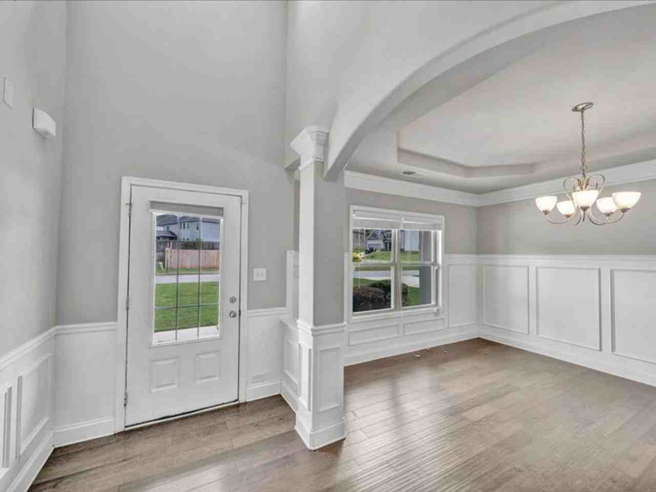 139 Stoney Creek Dr - Photo 5 of 48