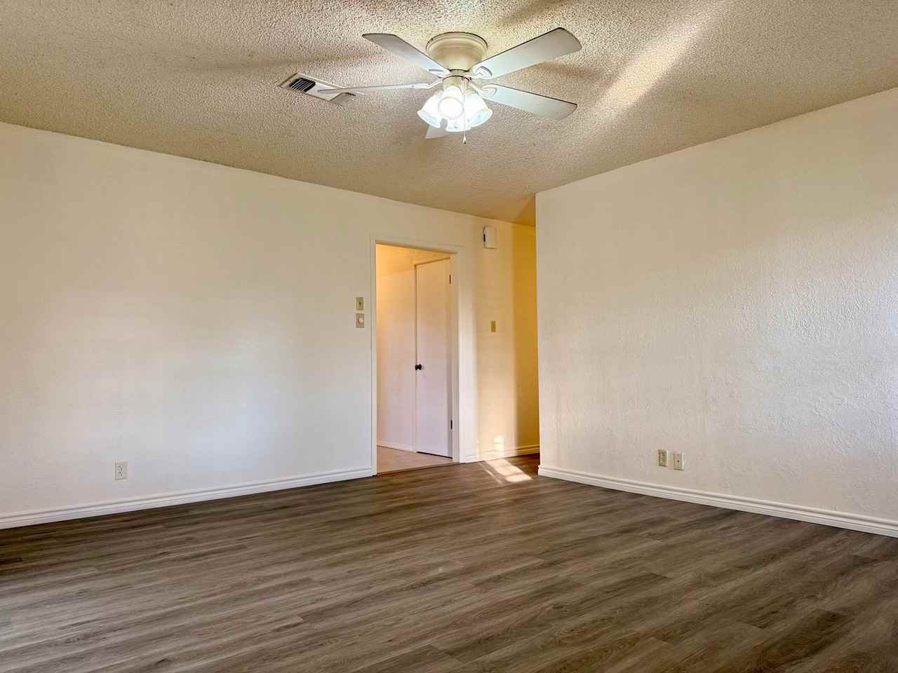 2213 Culver Dr - Photo 5 of 22