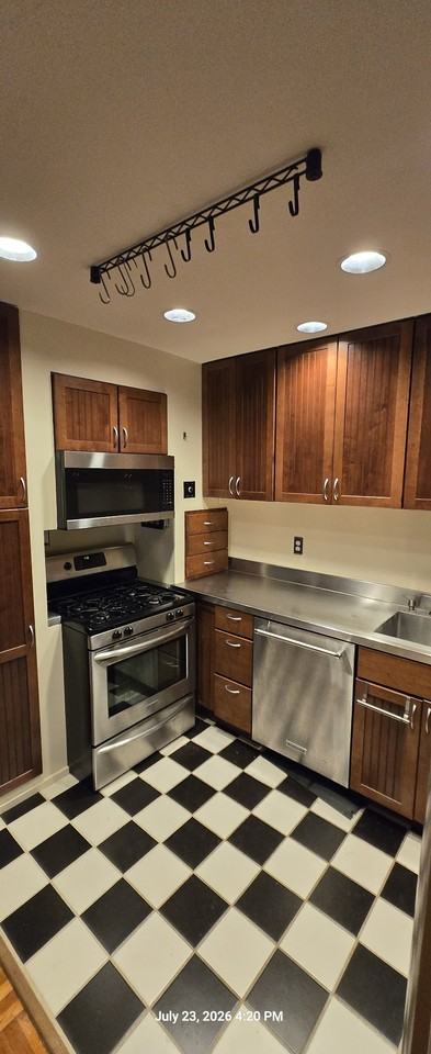 7439 Little River Tpke #101 - Photo 4 of 11