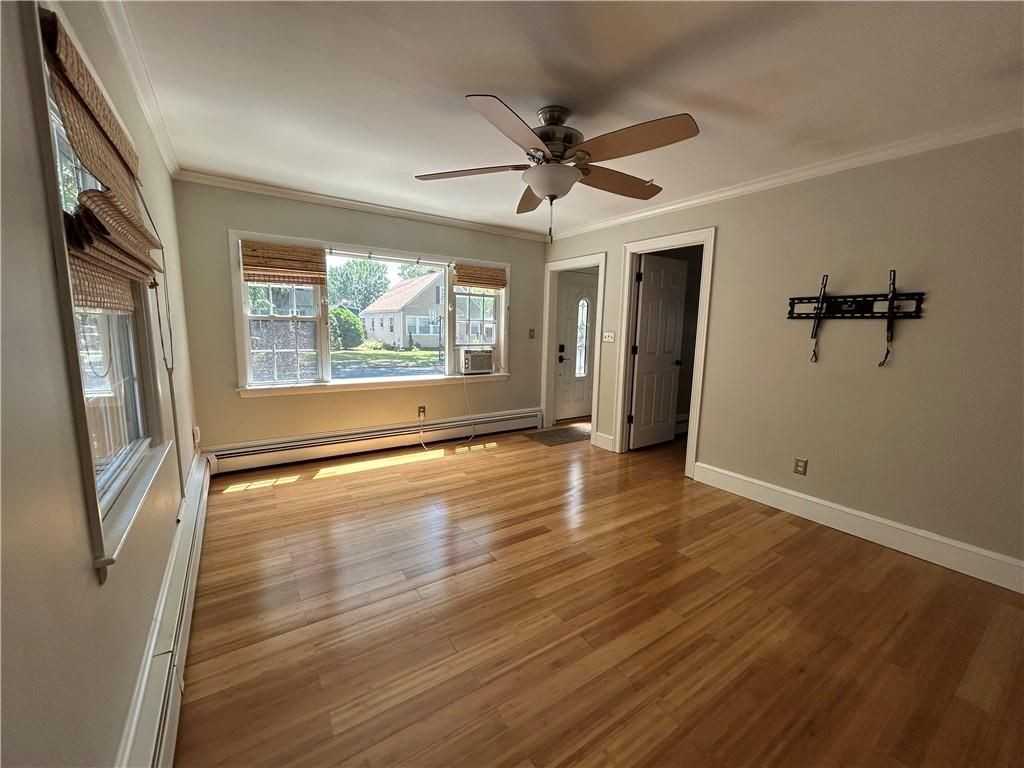 47 Naples Ave - Photo 3 of 17
