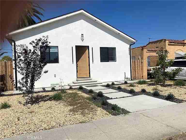 5923 Haas Ave - Photo 4 of 5