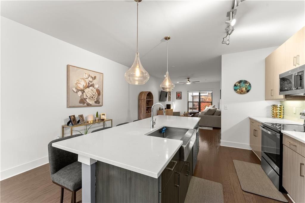 53 Moda Ln - Photo 6 of 44