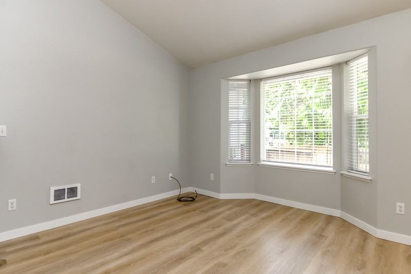 25807 87th Avenue Ct E - Photo 7 of 45