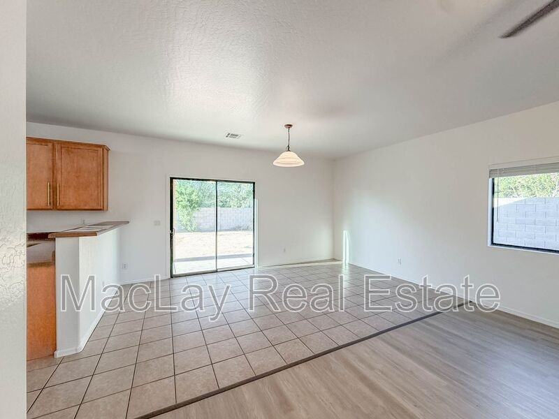 1308 W Fremont Rd - Photo 3 of 26