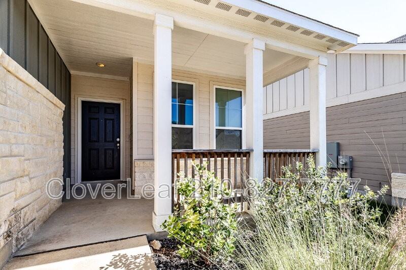 165 Acorn Cir - Photo 4 of 36