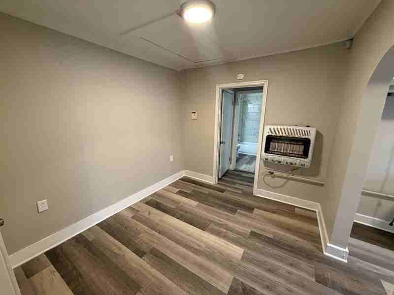 1111 N Holmes St - Photo 7 of 11