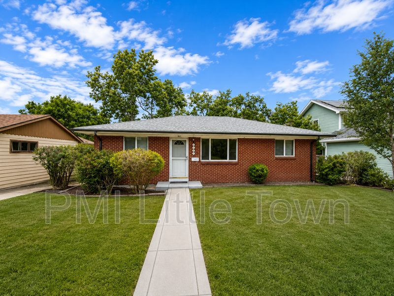 5561 S Cedar St - Photo 2 of 39