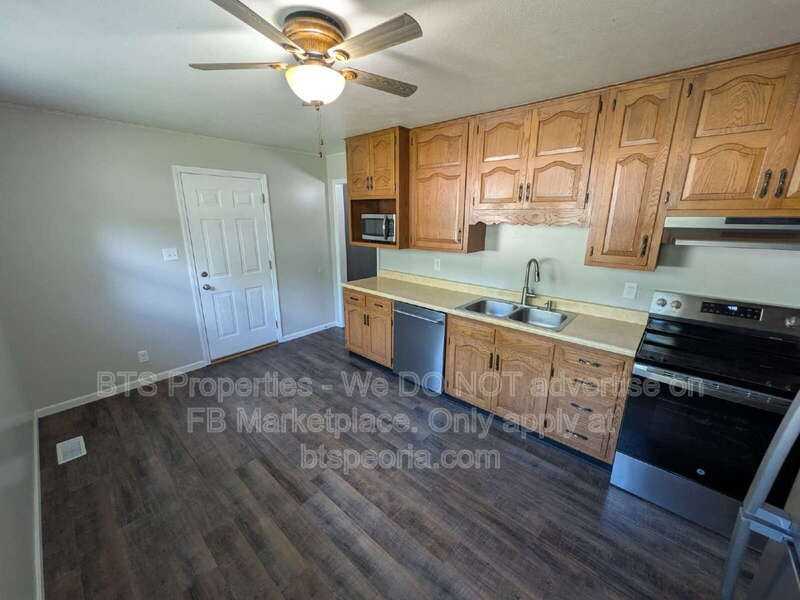 306 Parkview Dr - Photo 2 of 22