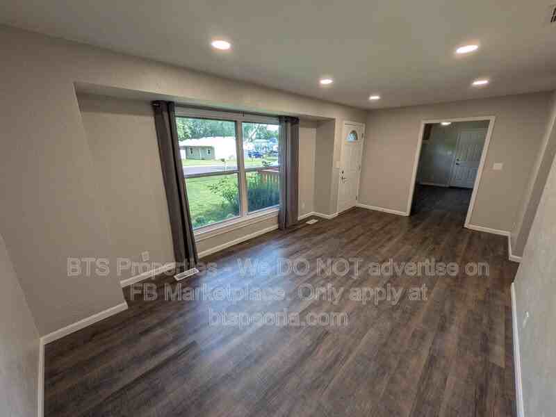 306 Parkview Dr - Photo 4 of 22