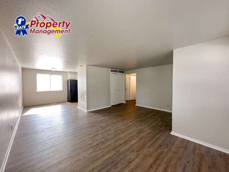 1184 W Lee St - Photo 7 of 25