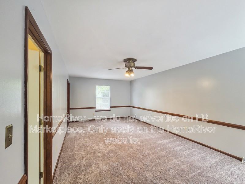 9444 Stately Oak Ln - Photo 5 of 23