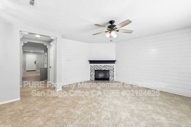 1578 Acacia Cir - Photo 4 of 20