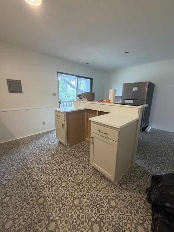 946 Indiana St - Photo 3 of 6
