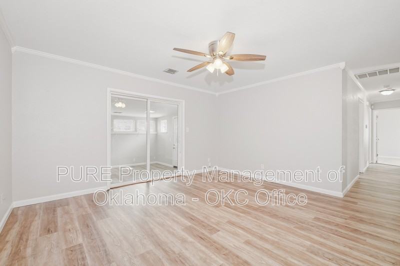 1301 Nw 102nd St - Photo 3 of 16