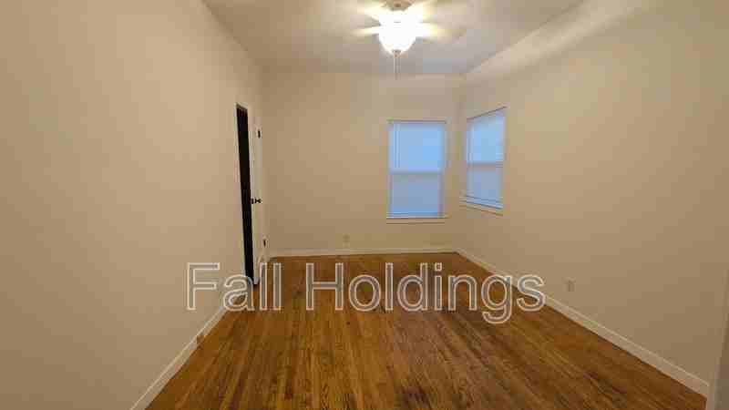 1438 Alcatraz Ave #1436 - Photo 6 of 9