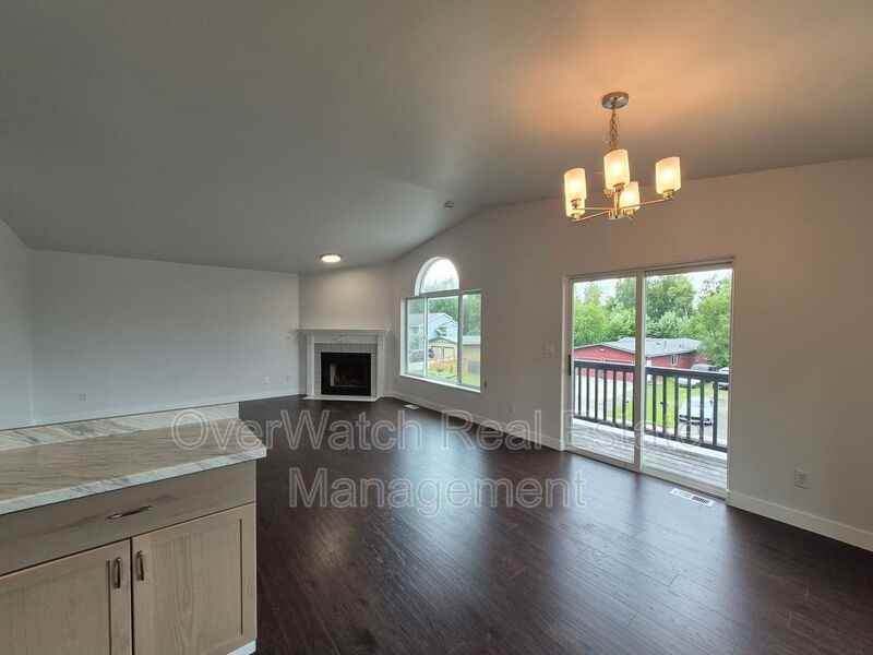 8211 Mentra St #A - Photo 6 of 19