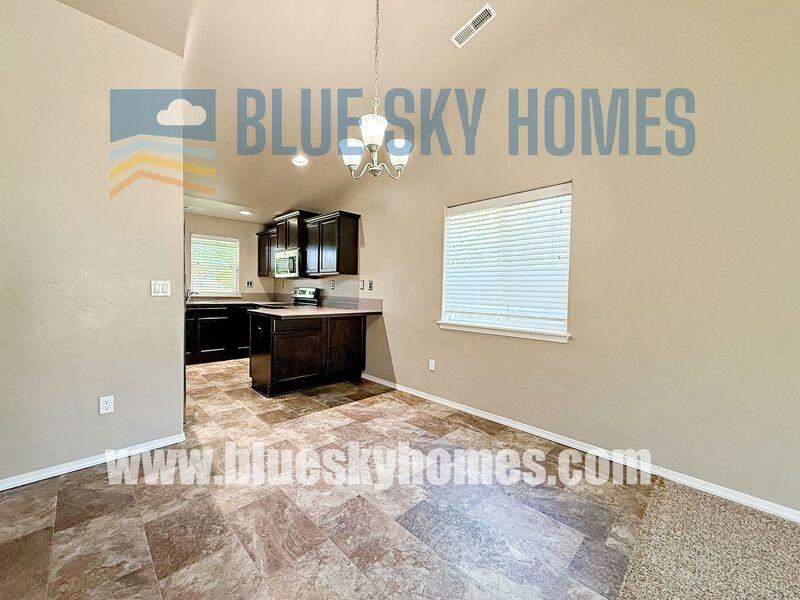 10308 W Shelborne Dr - Photo 3 of 16