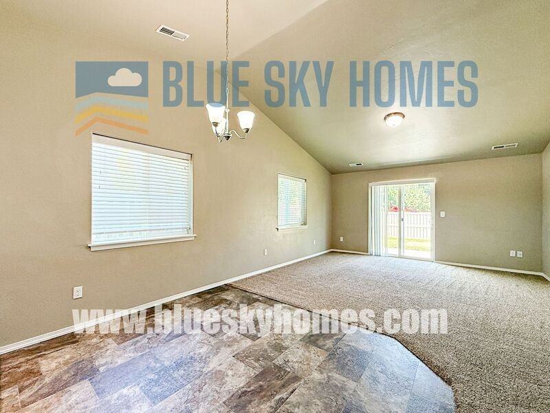 10308 W Shelborne Dr - Photo 4 of 16