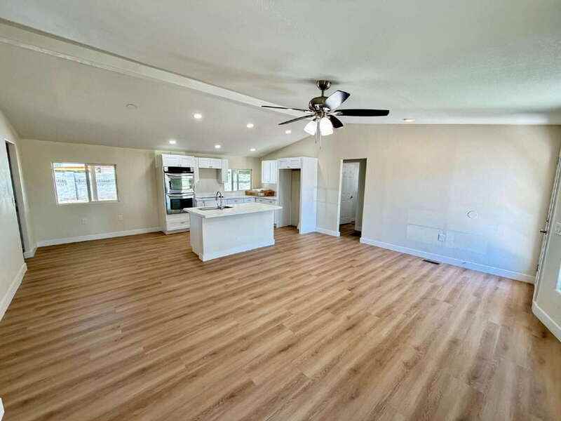 11016 N Grand Canyon Blvd - Photo 5 of 20