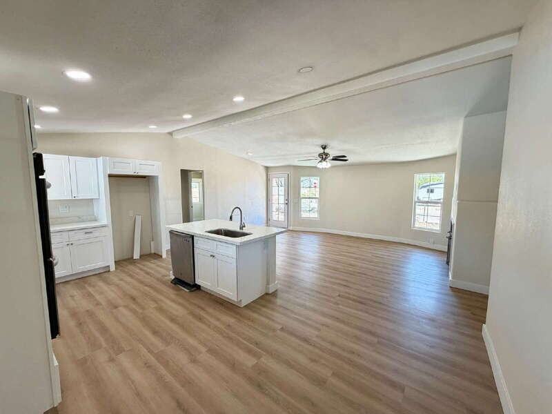 11016 N Grand Canyon Blvd - Photo 7 of 20