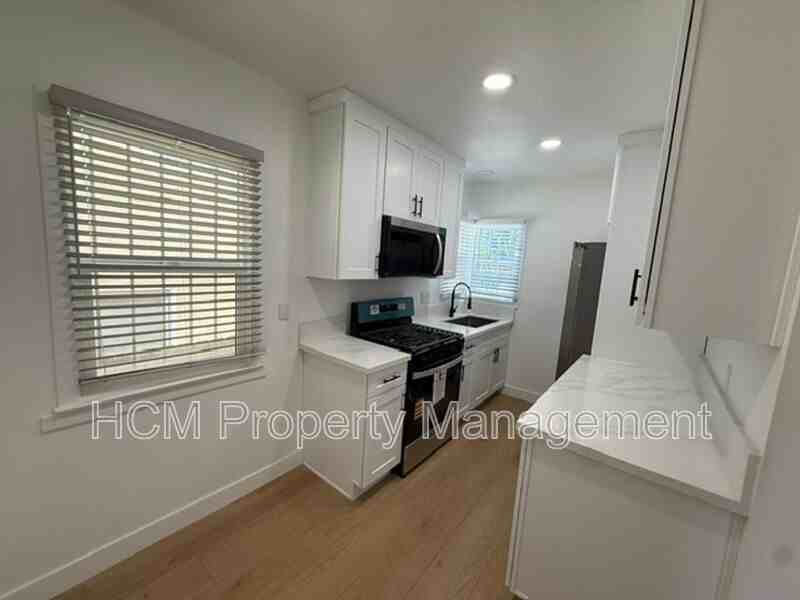 1048 Cedar Ave #1048 - Photo 5 of 22