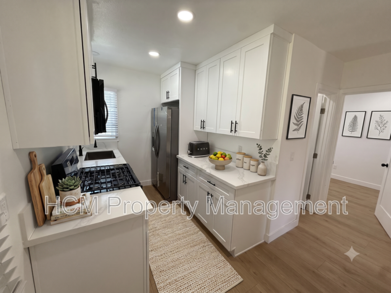 1048 Cedar Ave #1048 - Photo 6 of 22