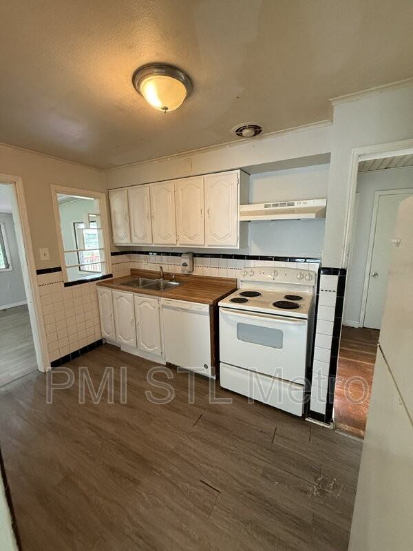 1131 Darr Dr - Photo 5 of 13